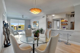 802 W Windward Way Unit 303, Lantana, FL 33462