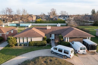 27105 Ford Rd, Dearborn Heights, MI 48127