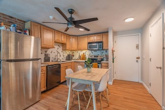 141 Pierce St Unit 48, Malden, MA 02148