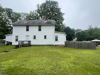 11 Highland St, Spencer, MA 01562