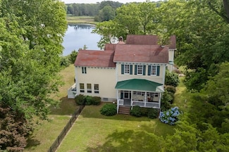 22285 Green Top Dr, Onancock, VA 23417