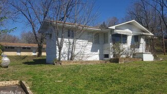 E Main St, Hardy, AR 72542