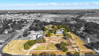 107 Cactus Rd, Waxahachie, TX 75165