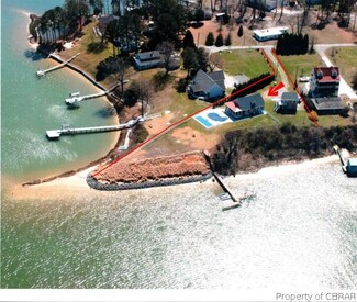 1673 Locust Grove Rd, Topping, VA 23169