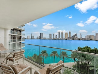 2800 Island Blvd Unit 702, Aventura, FL 33160