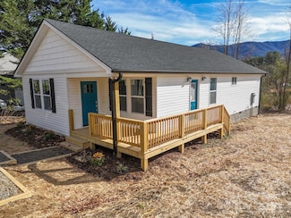17 Avena St, Black Mountain, NC 28711