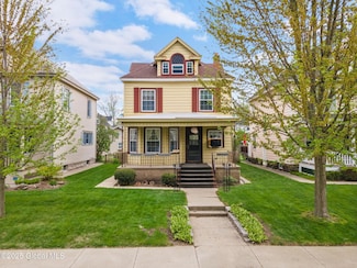 1124 Parkwood Blvd, Schenectady, NY 12308