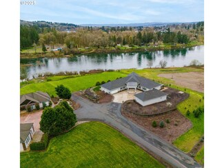 2567 Lewis River Rd, Woodland, WA 98674