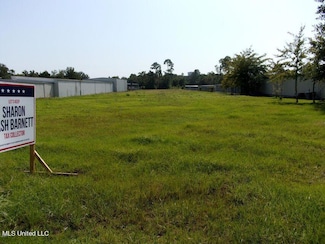 10376 Lemoyne Blvd, Diberville, MS 39540
