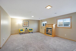 3912 76th Way E, Inver Grove Heights, MN 55076