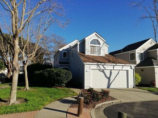 1002 Armitage St, Alameda, CA 94502