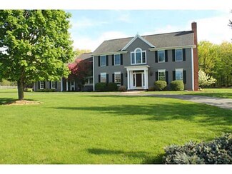 65 Mendonshire Heights, Honeoye Falls, NY 14472