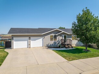 3414 Roughlock Ln, Spearfish, SD 57783