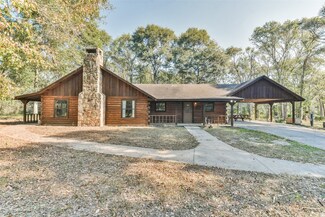 160 Magnolia Trail, Cleveland, TX 77328