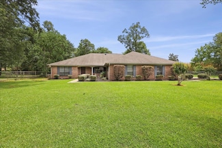 6208 Rosewood Dr, Orange, TX 77632