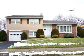43 Octagon Ave, Reading, PA 19608