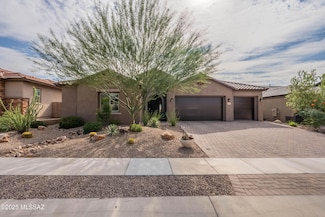 365 W Red Ribbon Ln, Oro Valley, AZ 85755
