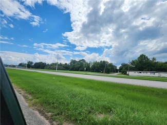 4900 S Macarthur Dr, Alexandria, LA 71302