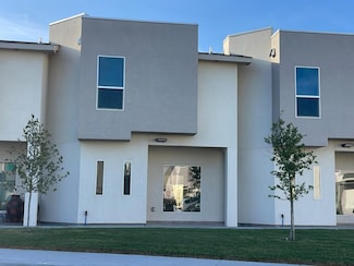 504 Gale Ct Unit D404, Laredo, TX 78041