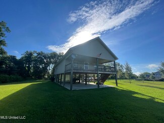5536 River Rd, Yazoo City, MS 39194