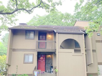 518 Green Mountain Cir, Little Rock, AR 72211
