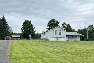 576 Bucks Corners Rd, Saranac, NY 12981