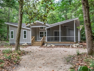 89 Mysterious Waters Rd, Crawfordville, FL 32327