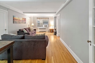 424 E 52nd St Unit 3D, New York, NY 10022