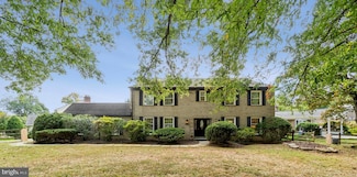 8300 Bells Mill Rd, Potomac, MD 20854