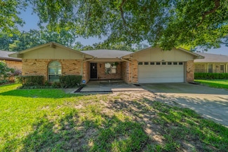 1217 Randy Dr, Irving, TX 75060