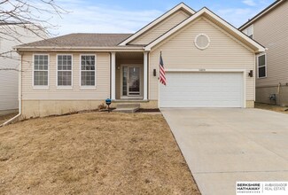 14859 Young St, Bennington, NE 68007