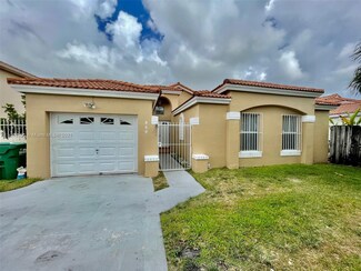880 NW 123rd Ct, Miami, FL 33182