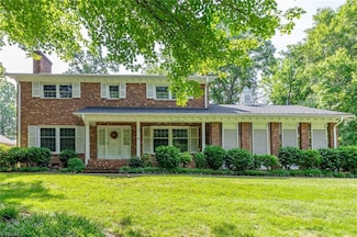 946 Croyden St, High Point, NC 27262