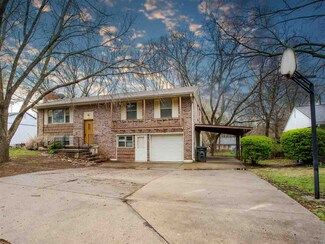2417 Vaughn Dr, Manhattan, KS 66502