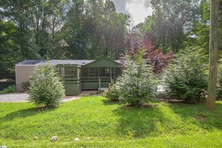 136 Rollingwood Dr, Lyman, SC 29365