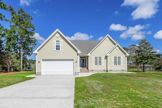 1161 S Shore Dr, Southport, NC 28461