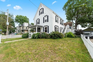 47 Clinton St, Framingham, MA 01702