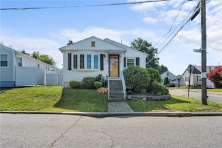 59 Waite St, Providence, RI 02908
