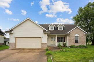 805 Mckinley Ave, Lowden, IA 52255