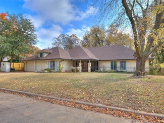 818 Mockingbird Ln, Norman, OK 73071