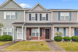 102 Springwood Dr, Jacksonville, NC 28546