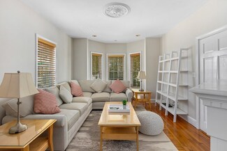 59 Oakton Ave, Dorchester, MA 02122