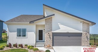 7717 N 113th Ave, Omaha, NE 68142