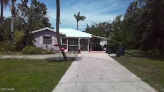 48 W North Shore Ave, North Fort Myers, FL 33903