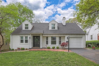 5418 Falmouth Rd, Fairway, KS 66205