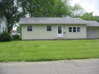 1014 Eastview Dr, Paxton, IL 60957