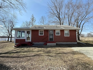 17023 Dickenson Ln, Waterville, MN 56096