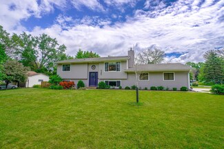 4280 Victoria St N, Saint Paul, MN 55126