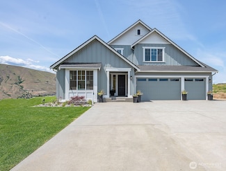 1502 S Kelvin Ct, East Wenatchee, WA 98802