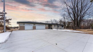 7207 Golden Spike Rd NE, Sauk Rapids, MN 56379